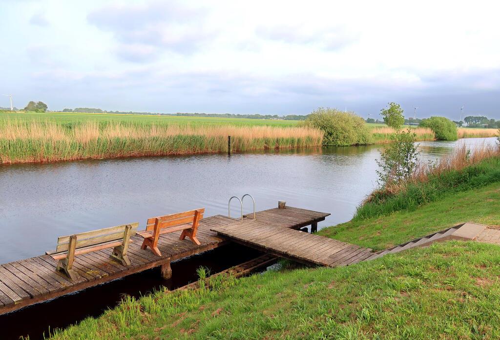 Hadelner Kanal, Fluchten, Verweilen